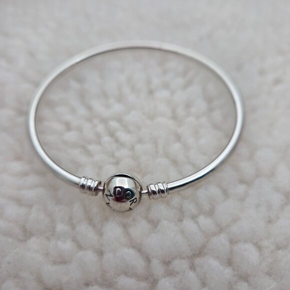 Genuine Pandora Moments Sterling Silver Bangle Bracelet - Picture 3 of 7